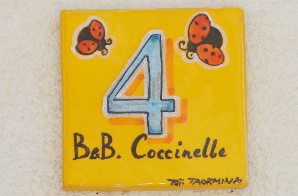 B&B Coccinelle 산비토로카포 외부 사진